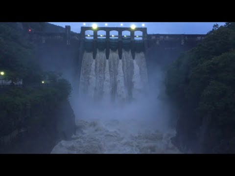 大迫力！丸山ダム雨季放流！