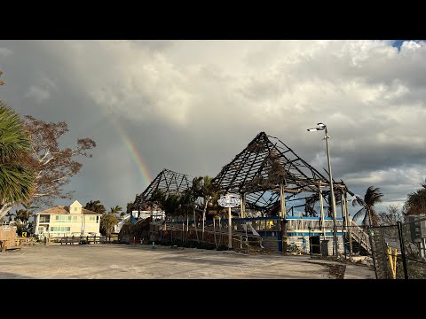 佛罗里达飓风过后我们当地著名景点饭店被大火烧过，老板损失惨重，一年也难恢复