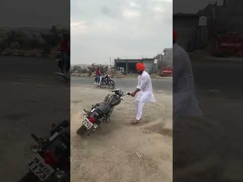 Bullet standard 350 // Stunt & Sound//#bullet #standard350 #stunt #modifiedbullet #punjab #viral