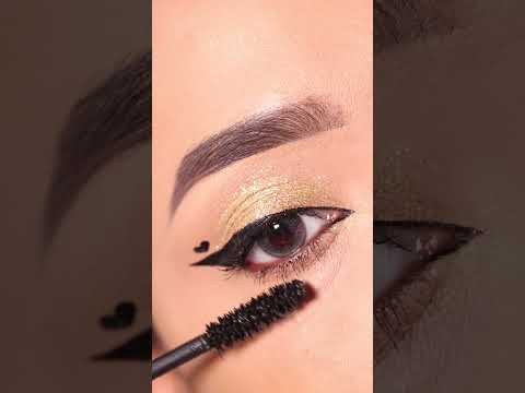 Yellow Glitter Eyeshadow Look || Shilpa #shorts #shortsvideo #eyeshadowtutorial