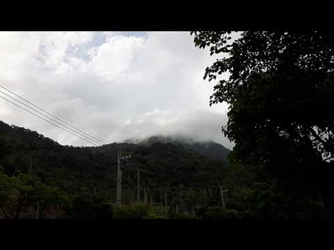 環島D29 台東山區雲氣飄動