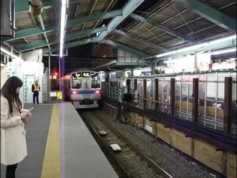 2009 下北沢駅 井の頭線と小田急線 091201