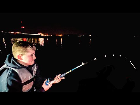 Night Fishing a Lake For Trophy Catfish (Big Fish Caught)