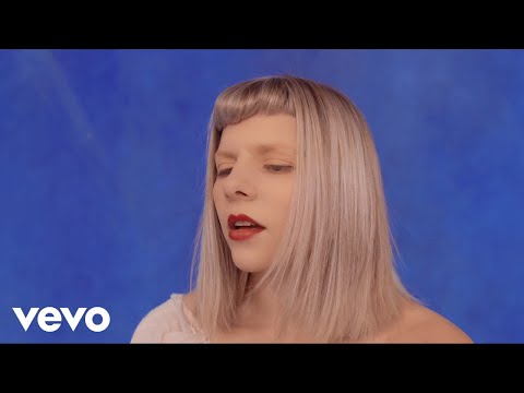 AURORA - A Soul With No King (Visualiser)