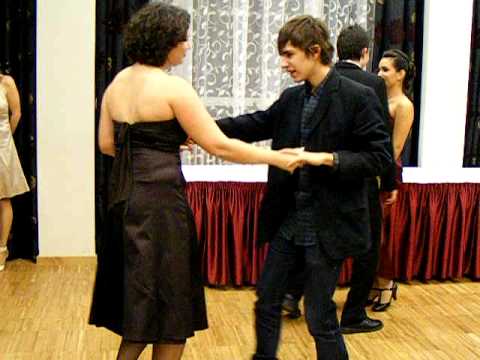 Pécsi Refi Szalagavató 2010 - Érdekes lassúzás és forgatás :)