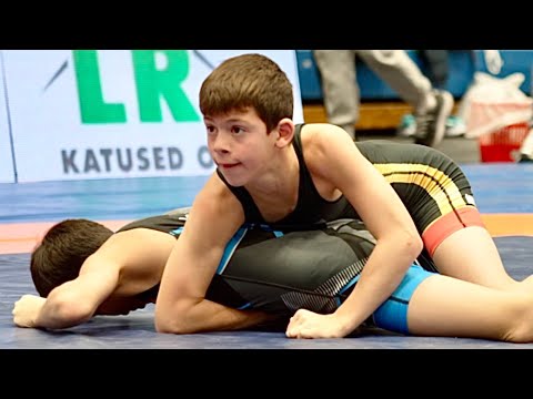 U15 Alexander Tounousidis (SWE) vs Bekturgan Kadyraliev (KGZ) 38kg. Greco-roman boys wrestling.B-cam