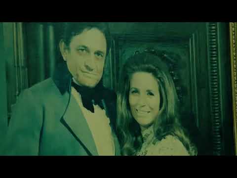 Johnny Cash - Hurt (Official Video) (High Definition)