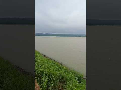 Ghodazeri Lake Chandrapur #shorts #ytshorts #youtubeshorts #monsoon #waterfall #nagpur #lake