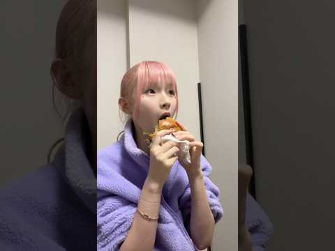 2個食べた🍔🍔自分に甘々で生きてこ