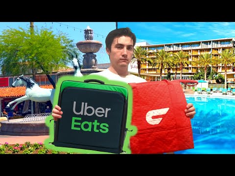 Delivering Uber Eats/DoorDash In RICH TOURIST AREAS