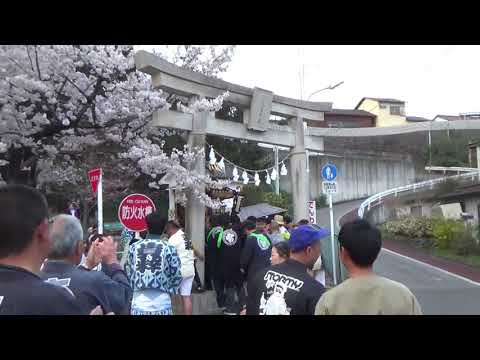 引田三社祭  宮入り(下引田のトラック山車)大宮神社