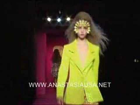 Manish Arora Spring-Summer 2008 Runway Show (Part 1 of 2)