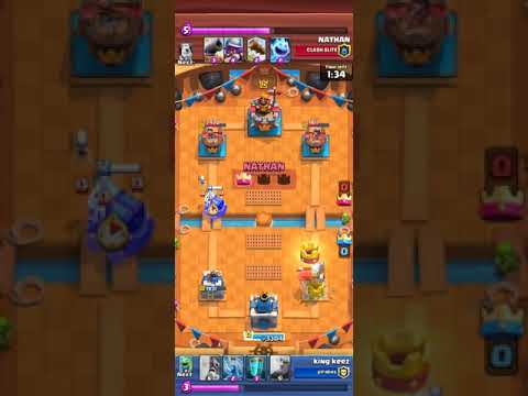 Justz4bun clash royale real pro match he broke my deck 😤