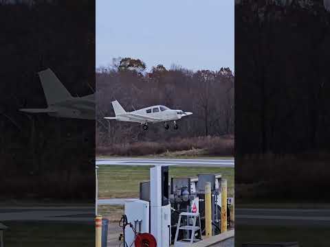 Piper Cherokee pilot landing N57