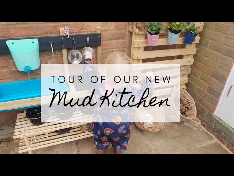 OUR CHILDREN'S OUTDOOR KITCHEN | What is a Mud Kitchen and What are the Benefits?