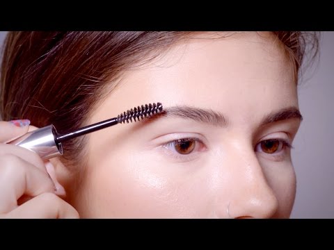 How to Fill in and Shape Your Eyebrows: 4 Things You Need