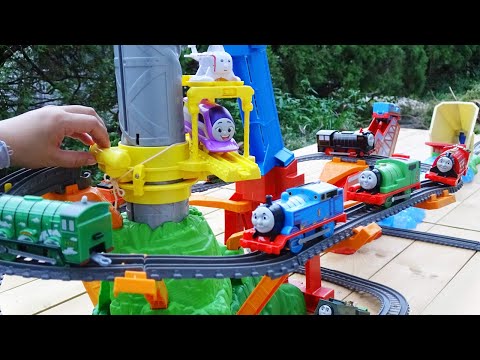 Thomas the Tank Engine ☆ Trackmaster Sky High Bridge Jump Course