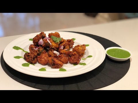 Quick tasty recipe for spicy chicken pakoras#mintchutney