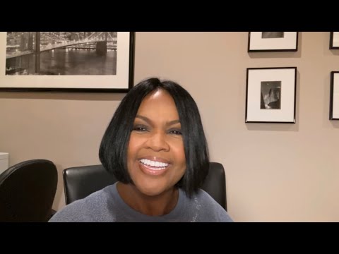 Happy New Year from CeCe Winans!