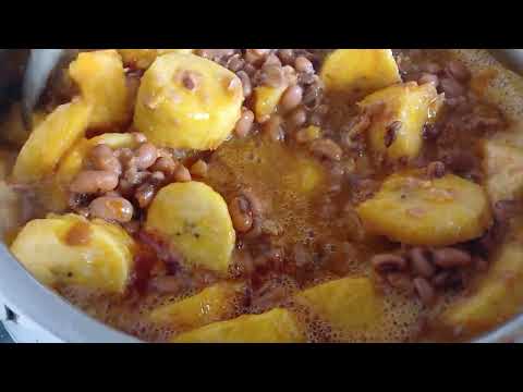 HOMEMADE BEANS AND PLANTAIN POTTAGE