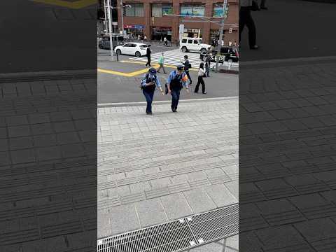 警察　警察官　女性警察官と仲良し二人組#policeman #police #警察官 #警察24時 #shortvideo #japan かっこいい#イケメン #緊急出動#警察車両 #shorts