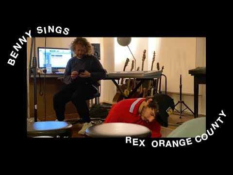 Rex Orange County – WHO CARES? IN THE STUDIO (PART ONE)