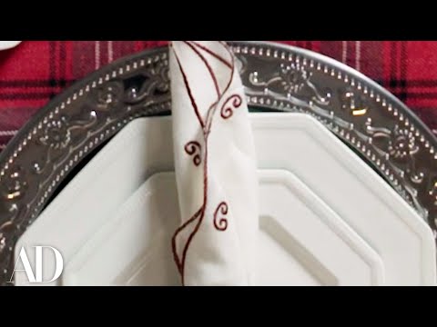 How to Make Your Napkins Look Pretty at Dinner