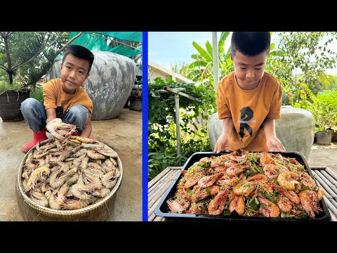 Nature shrimps cooking by country chef - Yummy shrimp stir-fry noodle - Chef Seyhak