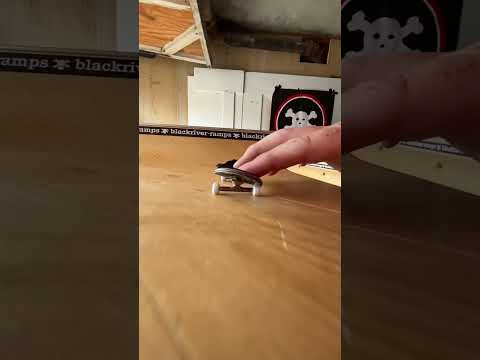 RATE MY SWITCH FLIP! 1 - 10! #fingerboard #fingerboarding #techdeck