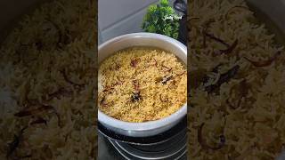 Tomato Biryani Rice 🤤#tastyfood #youtubeshorts #ytshorts #tomatorice #tomatobiryani #shorts #rice