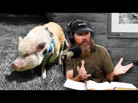 Jase Robertson Sees a Pig on a Leash & Is Convinced He Shouldn't Have Skipped Church!