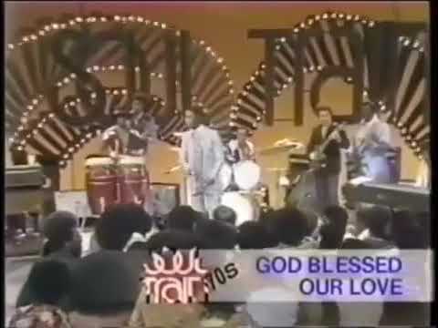 Al Green ~ "God Blessed Our Love" (Live)