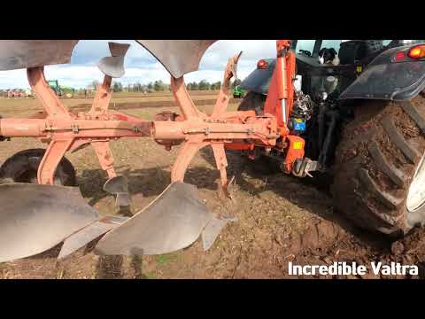 2014 Valtra N143 HiTech 4.9 Litre 4-Cyl Diesel Tractor (150 HP) with Kuhn Plough Whitchurch 2024