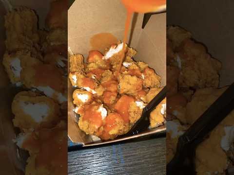 Buffalo Chicken Tender Tots from Calico Tater Bites in Knotts Berry Farm #ghosttown #thempark #food