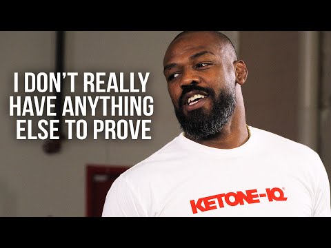 Jon ‘Bones’ Jones addresses @ufc retirement rumors & cracks jokes while sprinting - ‘Fast Ones’ Ep1