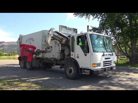 American LaFrance Condor - Wayne Curbtender Garbage Truck