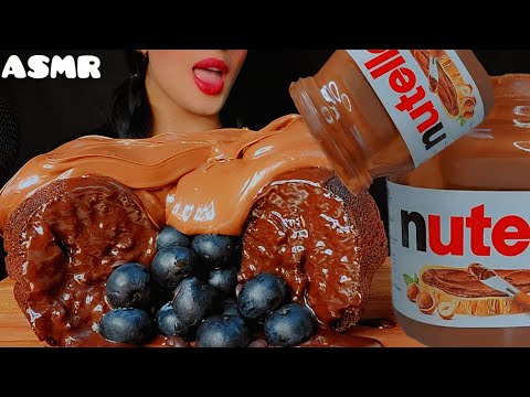 ASMR NUTELLA chocolate cake 🍫 with milk and blueberry🫐👅🎂|누텔라와 초코케이크, 우유목방|eatingsounds |Notalking 🐾