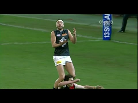 'The Sunday Footy Show' Discuss Andrew Walker's Mark (2011)