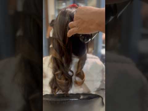 Tong curls karna sikhe or color #shahrukhairhouse #hairhouse #shorts #vlog #trend #viralvideo #hair