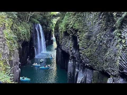 【宮崎の絶景】マイナスイオンに満たされた神秘の峡谷「高千穂峡」（宮崎県）阿蘇山の火山活動で噴出した火砕流を五ケ瀬川が侵食して作られる　#みやざき #滝 #阿蘇山#ボート#景勝地