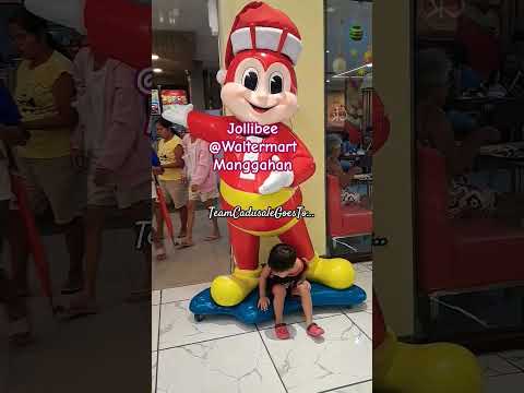 #jollibee #jollibeeAgain Haha  #jollibeebidaangsaya #familyday