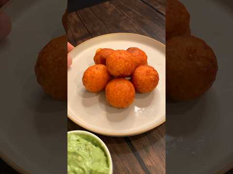 【150万回再生ポテトレシピ🥔】サックサクポテトボールにアボカドディップしたら最高やった！