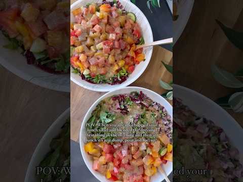 Having lunch already prepared makes the day so much easier! Raw food vegan meal prep.