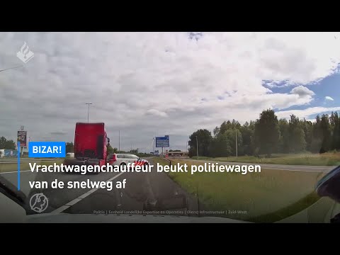 Bizar! 😨 Vrachtwagenchauffeur beukt politiewagen van snelweg af! | Hart van Nederland