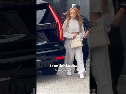 #Jlo carries $90,000 Hermès in Los Angeles #hollywoodpipeline