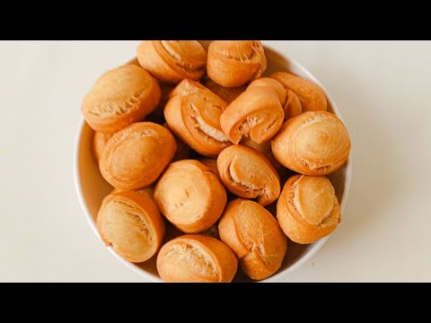 If you have Egg and Flour make this yummy Bread Buns Recipe