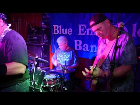 Tush  &  Pride and Joy performed by The Blue Emerald Band