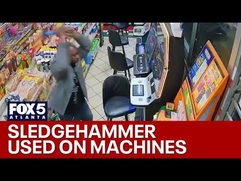 Man uses sledgehammer on gaming machines | FOX 5 News