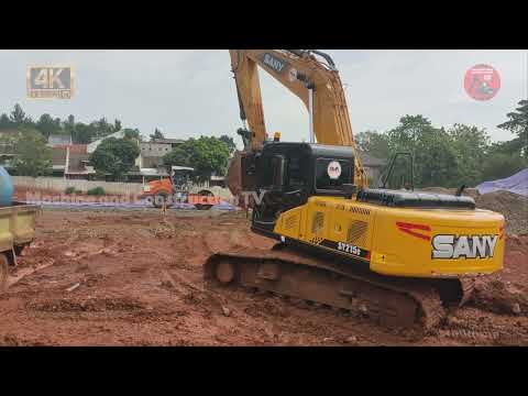 Excavator SANY SY215C Preparing The Road Construction Site