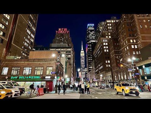 New York Live Christmas Walk in Manhattan On Thursday Night (19 December 2024)